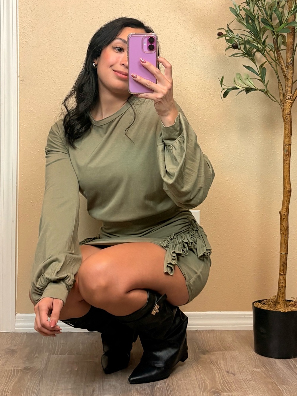 SABO | Olive Ruched Long-Sleeve Mini Dress - Picture 2 of 2